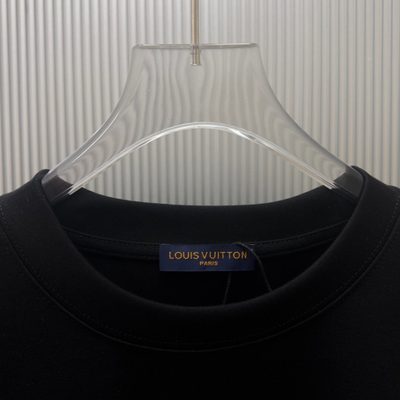 T-Shirt — 4