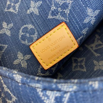 Louis Vuitton Bag — 9