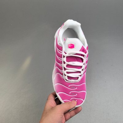 Nike Air Max Plus trainers — 4