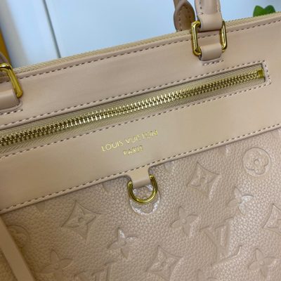 Louis Vuitton Bag — 4