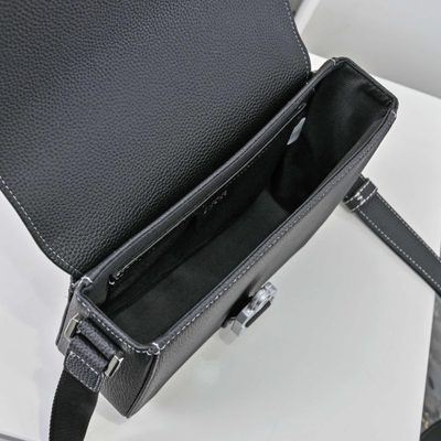 Dior Saddle Messenger Bag — 8