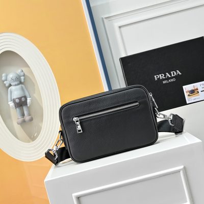 Prada small leather shoulder bag — 3