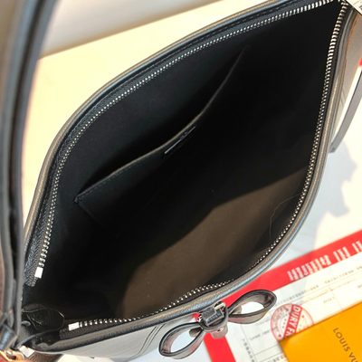 Louis Vuitton Bag — 8