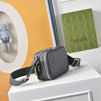 Gucci GG Emblem small crossbody bag — 3