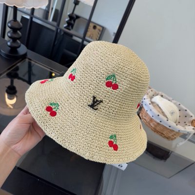 LV bucket hat — 4
