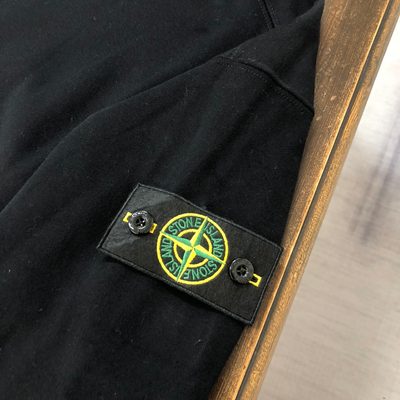 Stone Island — 4