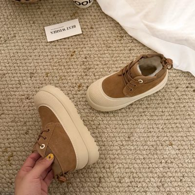 UGG Neumel Weather Hybrid boots — 9