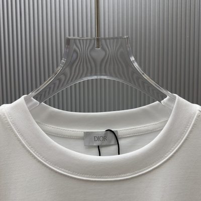 T-Shirt — 4