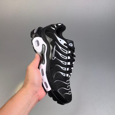 Nike Air Max Plus trainers — 5