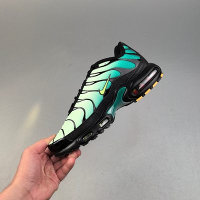 Nike Air Max Plus trainers — 3