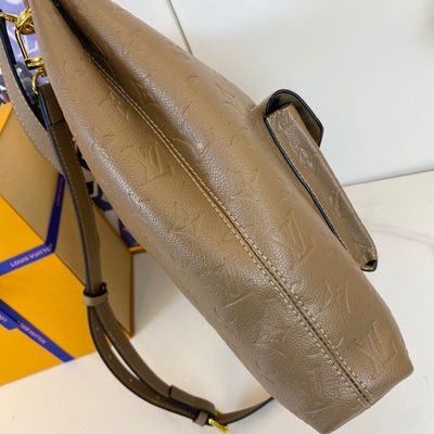 Louis Vuitton Bag — 6