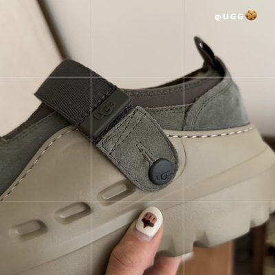 UGG PeakMod Lowcut shoes — 9