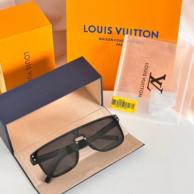 LV Sunglasses — 4