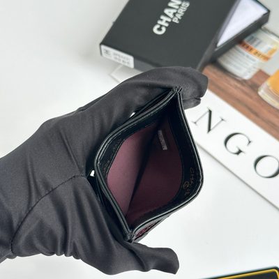 Chanel card holder — 5