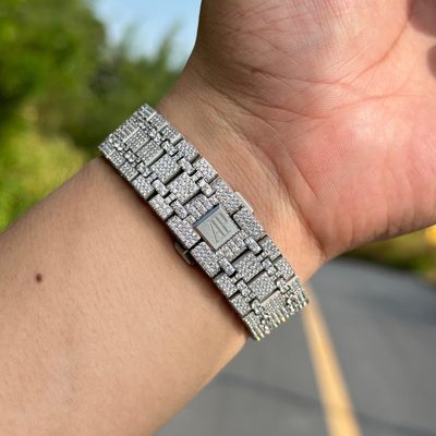 AP Watch — 9