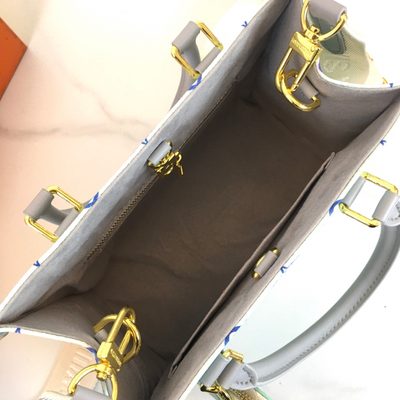 Louis Vuitton Bag — 8