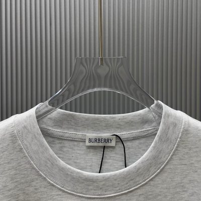 T-Shirt — 4