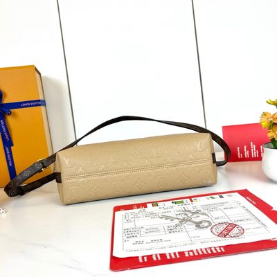 Louis Vuitton Bag — 7