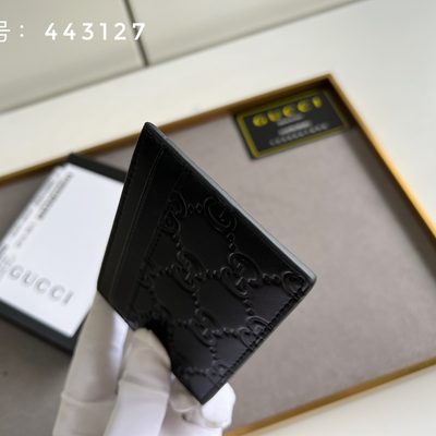 Gucci card holder — 8
