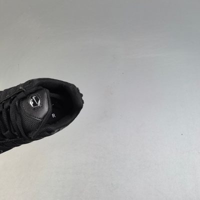 Nike Air Max Plus trainers — 8