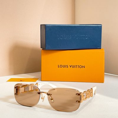 LV Sunglasses — 4