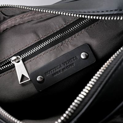 Bottega Veneta black leather Intrecciato bag — 9