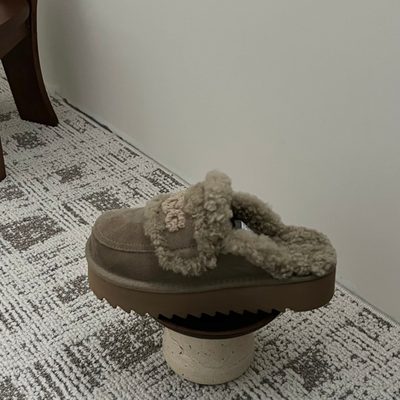UGG tan suede platform slippers — 6