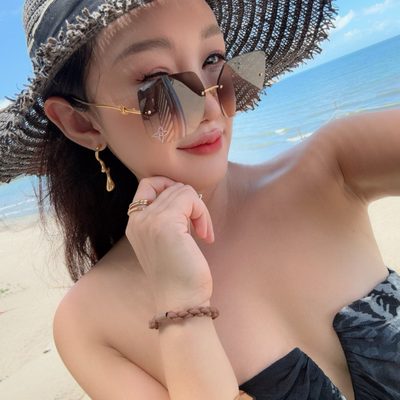 LV Sunglasses — 6