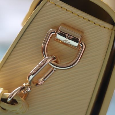 Louis Vuitton Bag — 4
