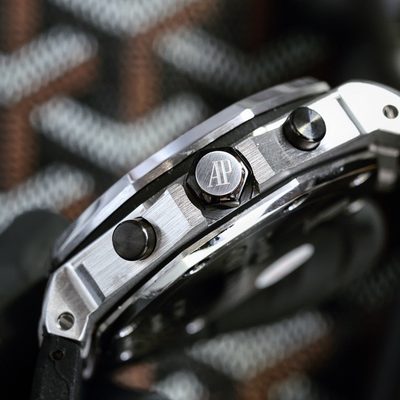 AP Watch — 4