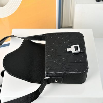 Dior Saddle Messenger Bag — 5