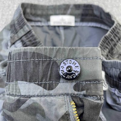 Stone Island — 8