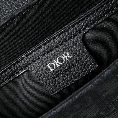 Dior Saddle Messenger Bag — 9