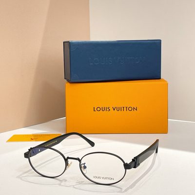 LV Sunglasses — 9