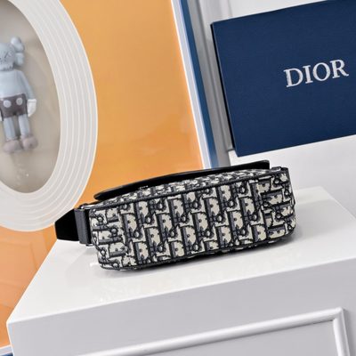 Dior Saddle Messenger Bag — 3