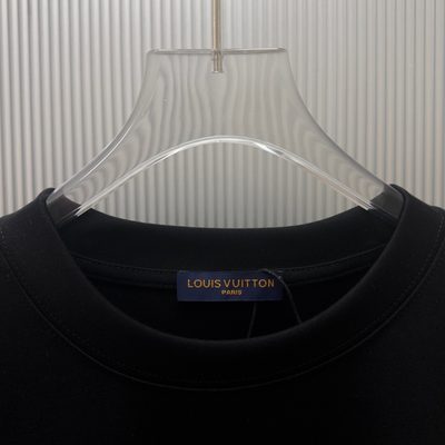 T-Shirt — 4