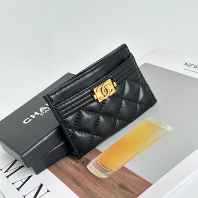 Chanel card holder — 4