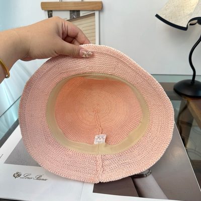 Prada bucket hat — 10