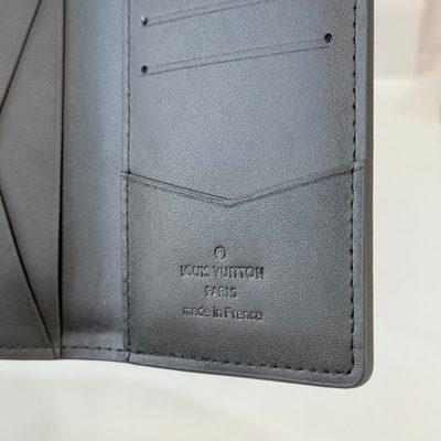 Louis Vuitton Aerogram Pocket Organizer — 7