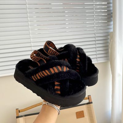 UGG Women's Disco Cross Slide — 6