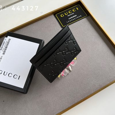 Gucci card holder — 4