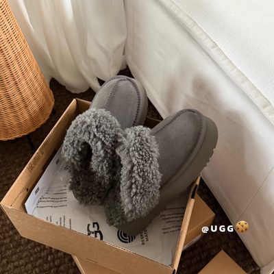 UGG platform slipper — 6