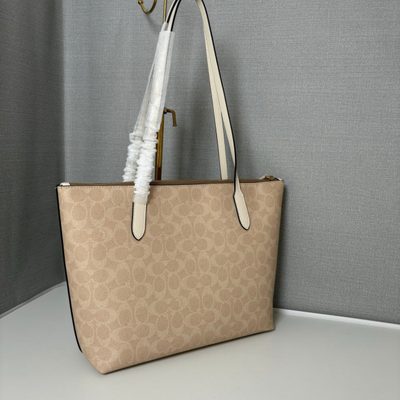 Coach Bag — 4