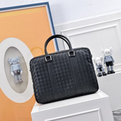 Bottega Veneta Intrecciato leather briefcase — 6