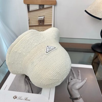 Prada bucket hat — 5