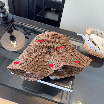LV bucket hat — 5