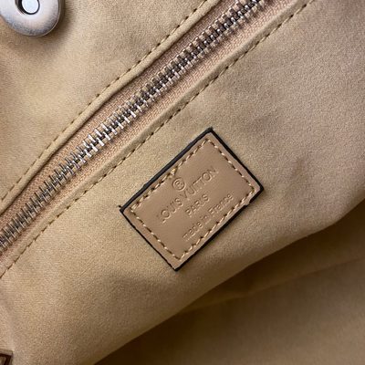 Louis Vuitton Bag — 8