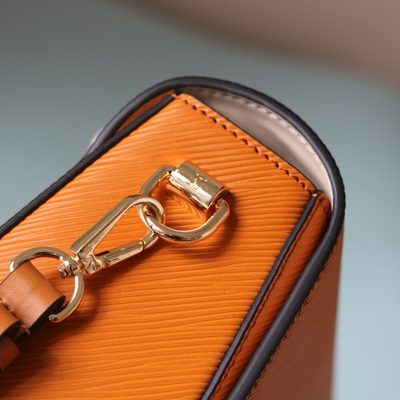 Louis Vuitton Bag — 6