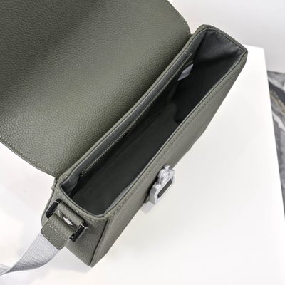 Dior Saddle Messenger Bag — 7