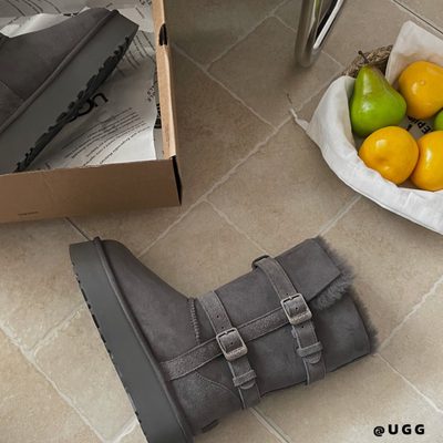 UGG Short Valerie Platform Boots — 8